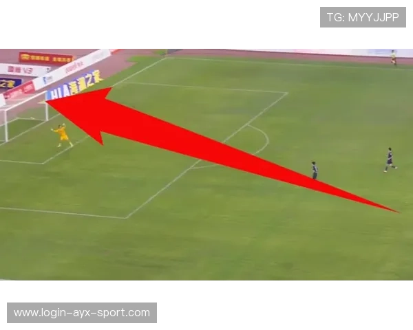 扬州俱乐部中场吊射:越过门将的瞬间与品牌的共鸣