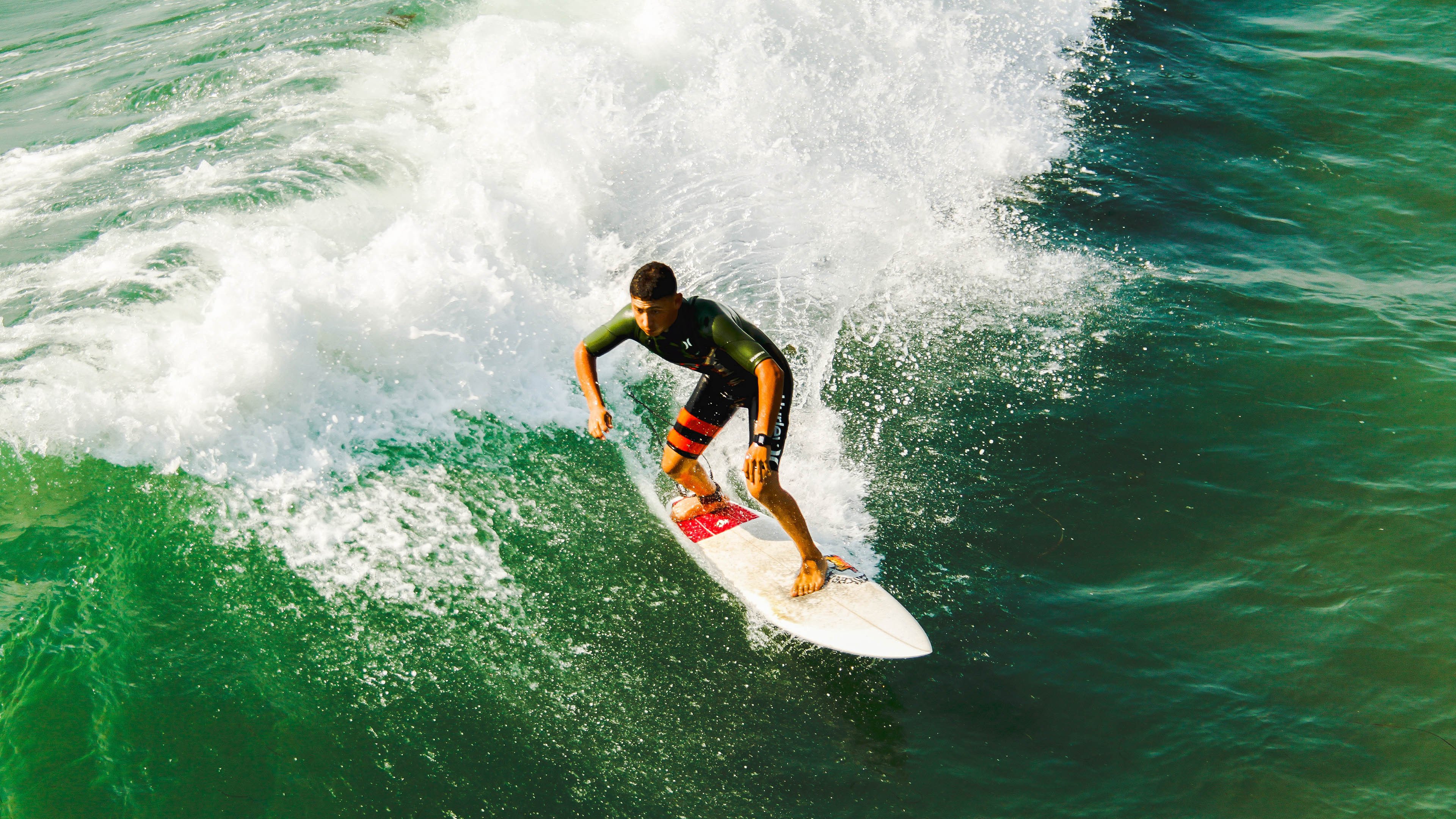 未来足球场馆智能照明系统实现节能减排目标，足球场照明方案