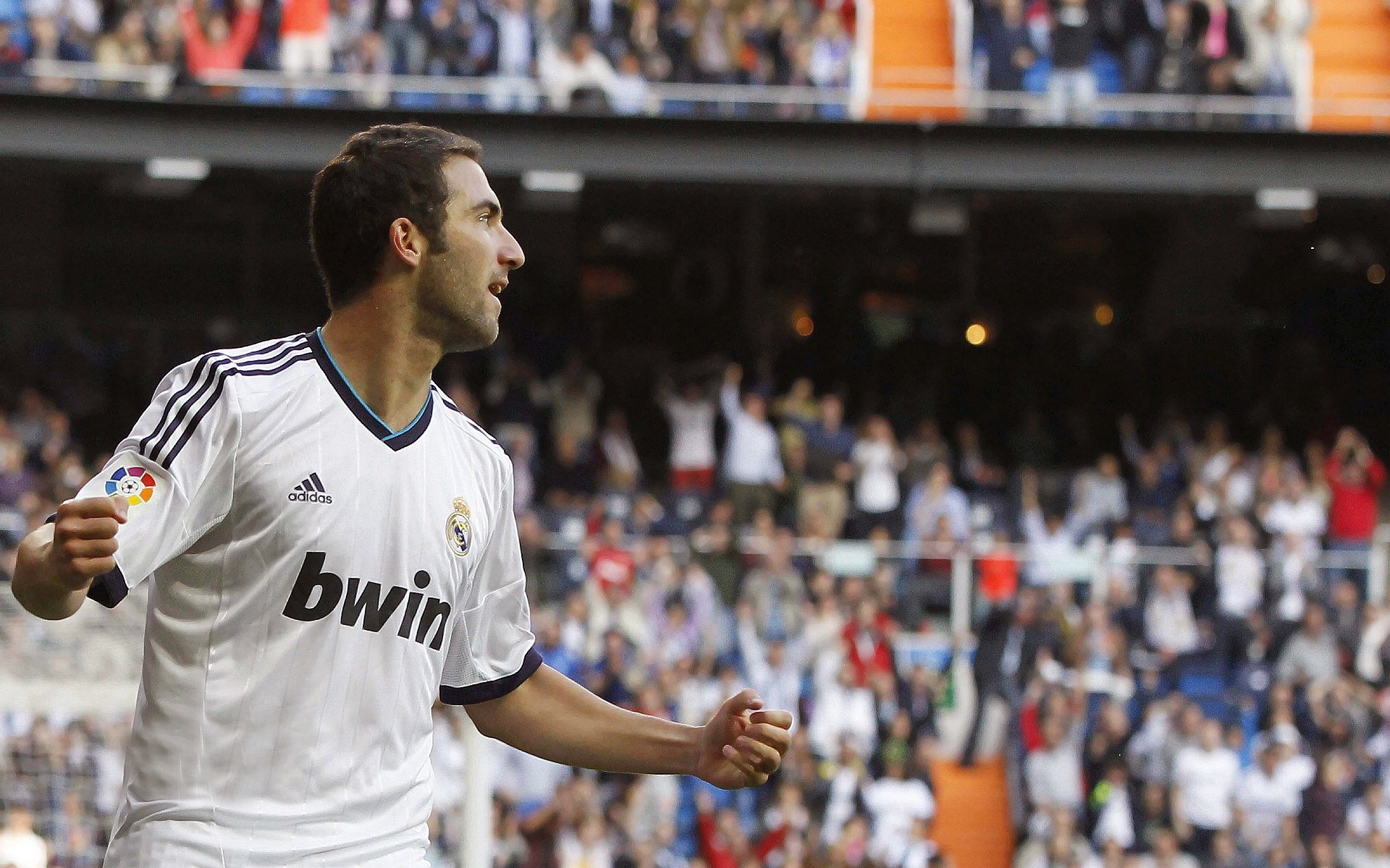 爱游戏官网充值-中国足球职业联赛关注球员心理健康管理，中国足球球员规划